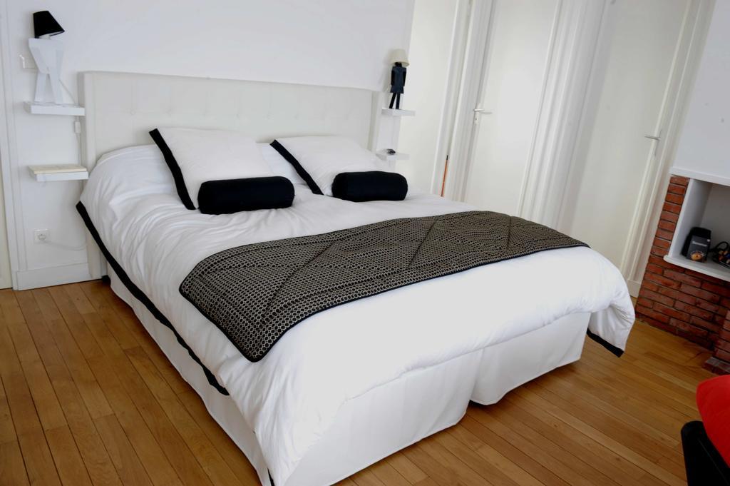 Au Coeur De Beauvais Bed and Breakfast Εξωτερικό φωτογραφία