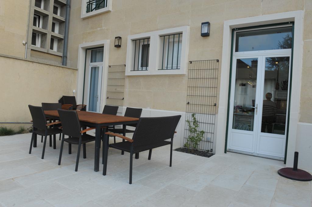 Au Coeur De Beauvais Bed and Breakfast Εξωτερικό φωτογραφία