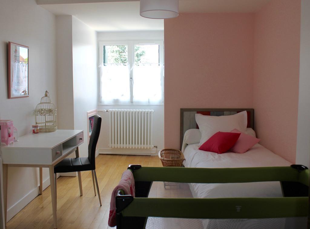 Au Coeur De Beauvais Bed and Breakfast Εξωτερικό φωτογραφία