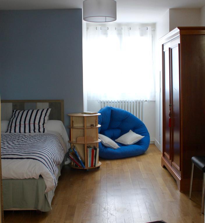 Au Coeur De Beauvais Bed and Breakfast Εξωτερικό φωτογραφία