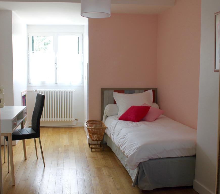 Au Coeur De Beauvais Bed and Breakfast Εξωτερικό φωτογραφία